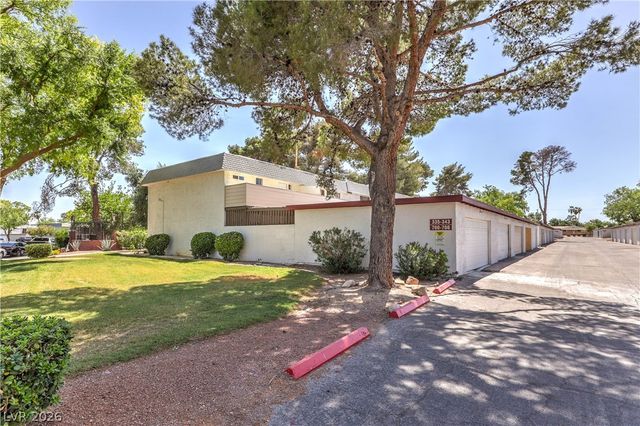 343 Greenbriar Townhouse Way 343, Las Vegas, NV 89121