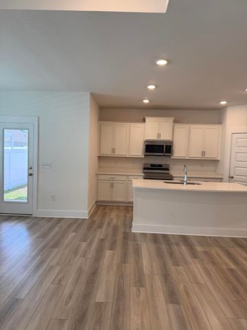 210 Lyla Lane, Crestview, FL 32539