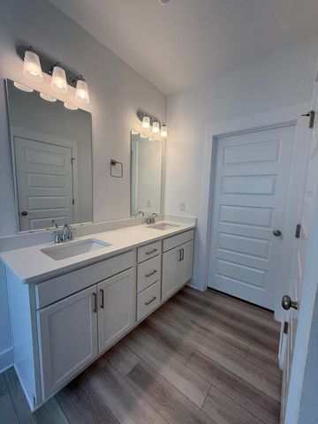 210 Lyla Lane, Crestview, FL 32539