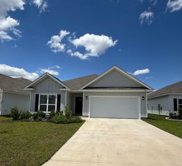 210 Lyla Lane, Crestview, FL 32539