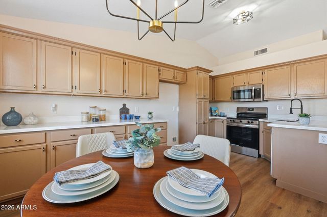 1502 E ROCKWOOD Drive, Phoenix, AZ 85024