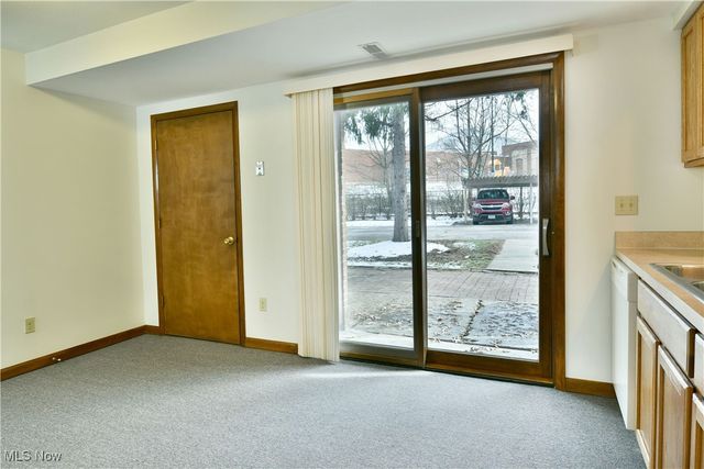 723 Lakeview Drive, Cortland, OH 44410