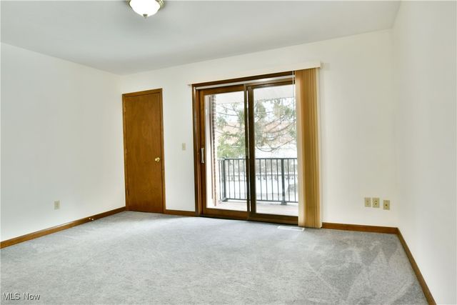 723 Lakeview Drive, Cortland, OH 44410