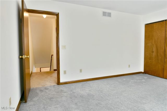 723 Lakeview Drive, Cortland, OH 44410