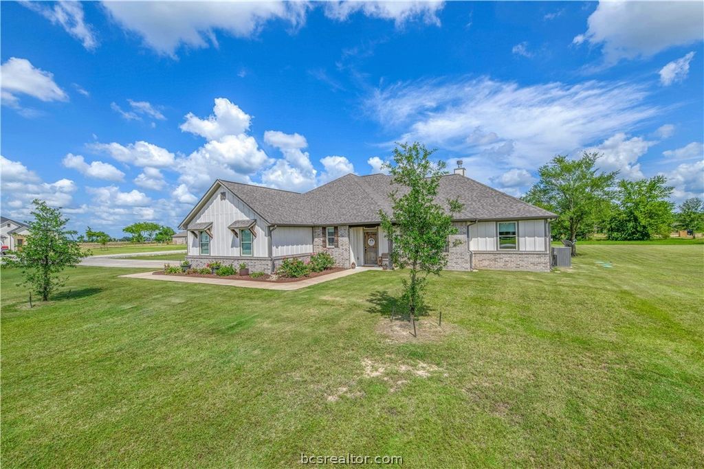 10398 Bourbon Lane, Bryan, TX 77808 — photo 2