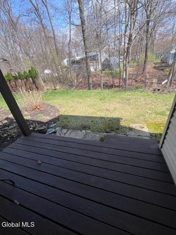 4004 S Foxwood Drive S, Clifton Park, NY 12065