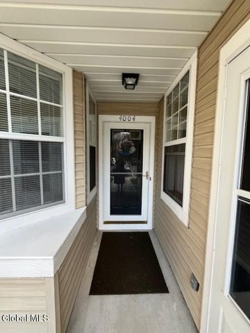 4004 S Foxwood Drive S, Clifton Park, NY 12065