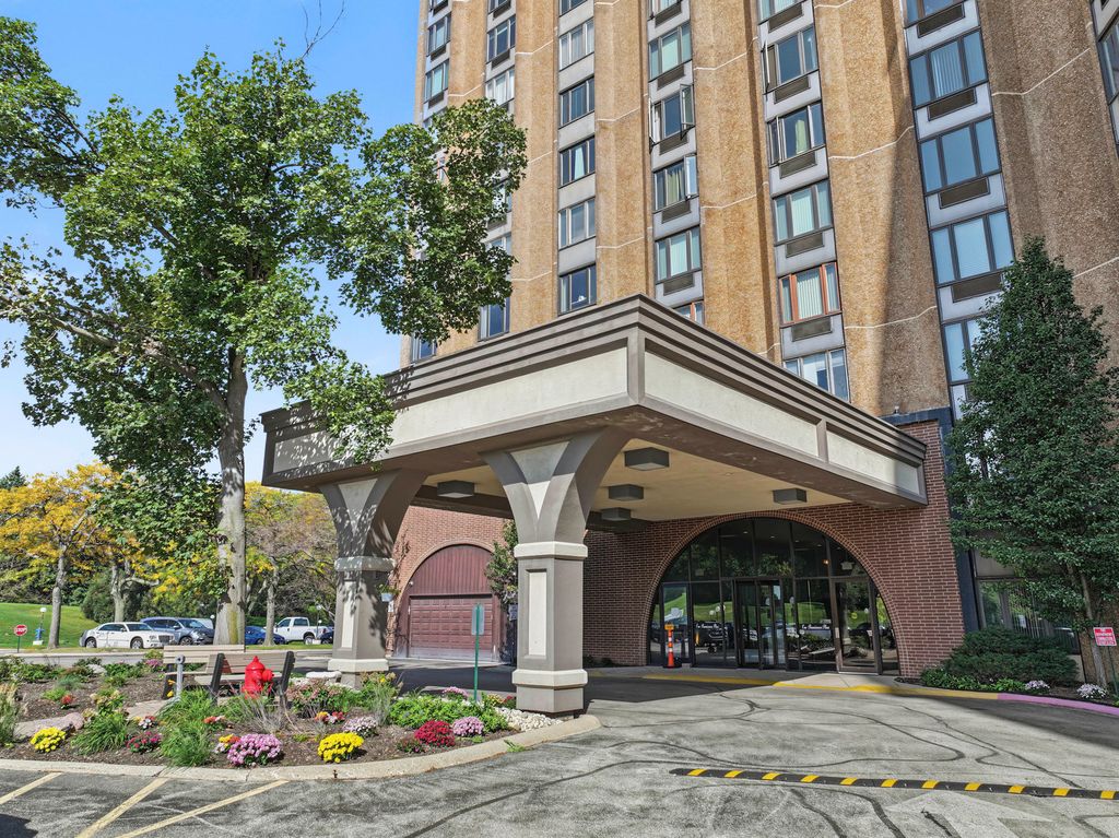 1 Renaissance Place 205, Palatine, IL 60067 — photo 2
