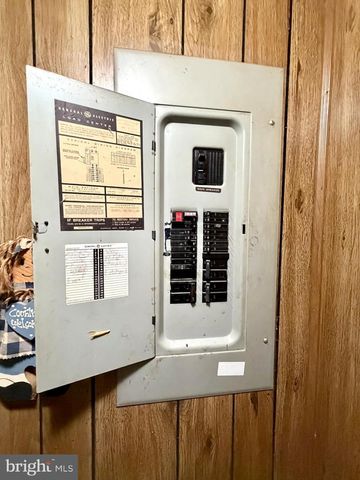 6500 MACEDONIA RD, Woodford, VA 22580