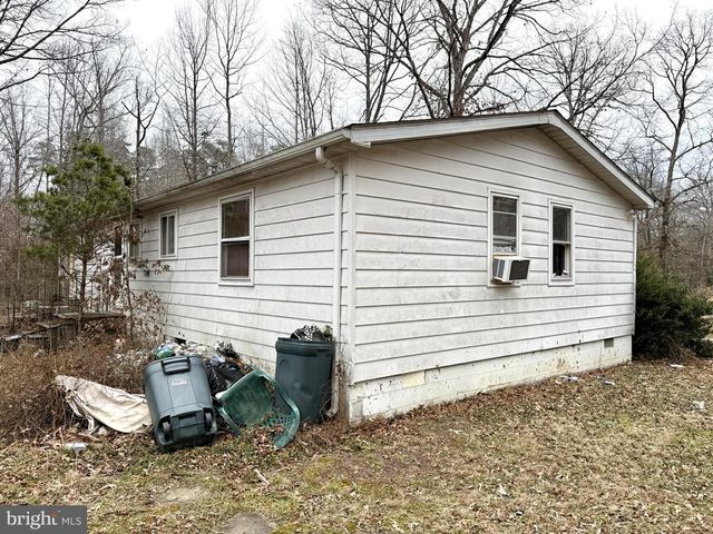 6500 MACEDONIA RD, Woodford, VA 22580