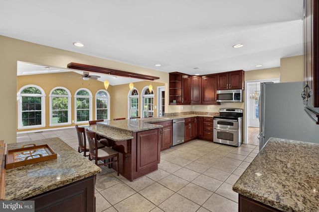 1058 CAREN DR, Sykesville, MD 21784
