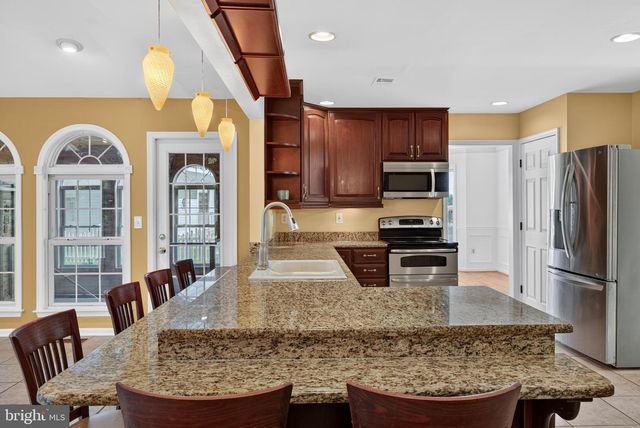 1058 CAREN DR, Sykesville, MD 21784