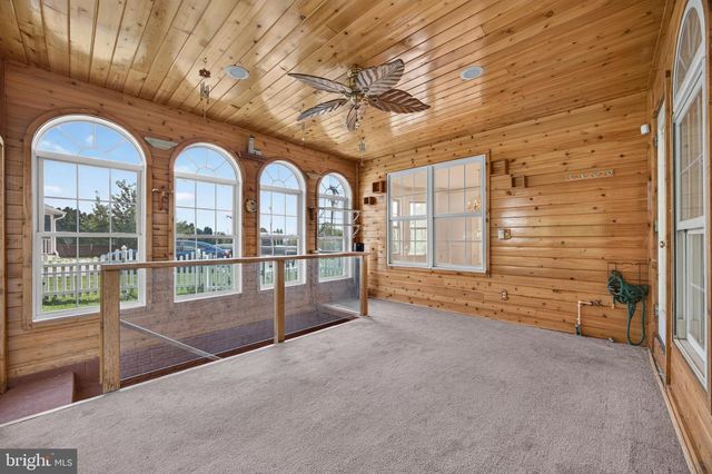 1058 CAREN DR, Sykesville, MD 21784