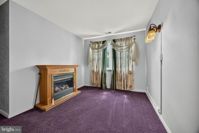 1058 CAREN DR, Sykesville, MD 21784