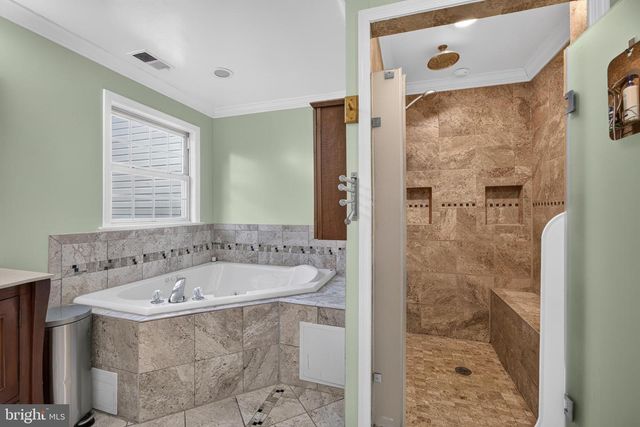 1058 CAREN DR, Sykesville, MD 21784