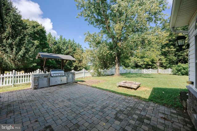 1058 CAREN DR, Sykesville, MD 21784