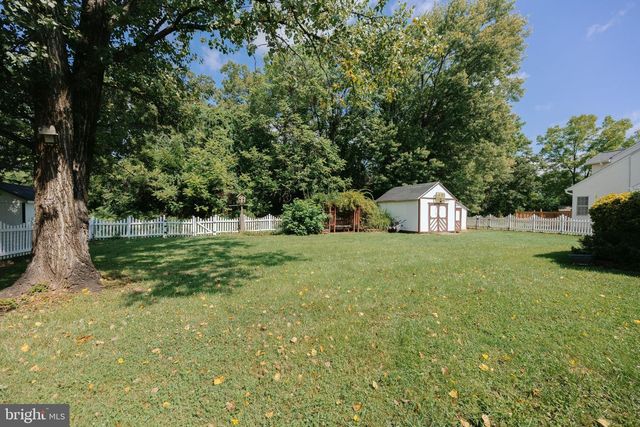 1058 CAREN DR, Sykesville, MD 21784