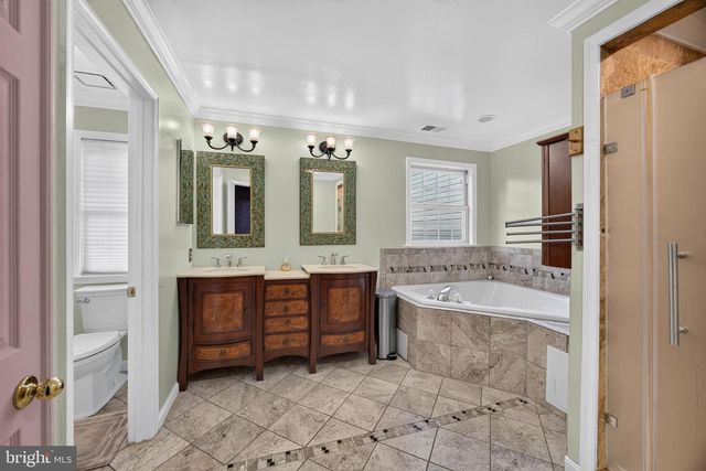 1058 CAREN DR, Sykesville, MD 21784