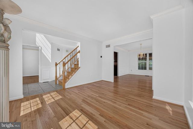 1058 CAREN DR, Sykesville, MD 21784