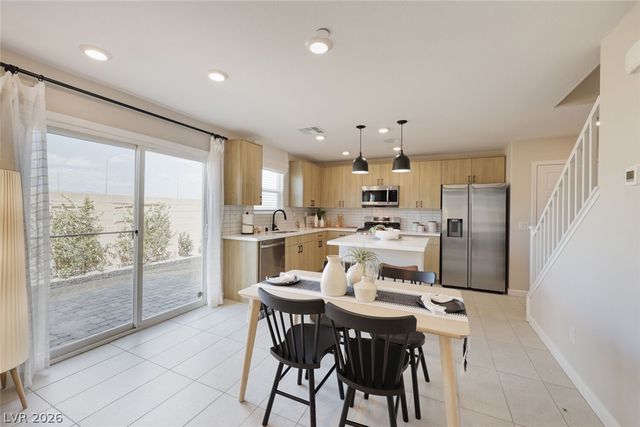 911 Cadence View Way, Henderson, NV 89011