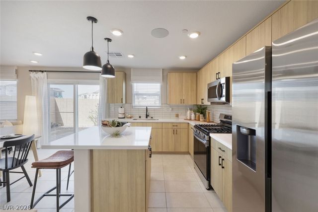 911 Cadence View Way, Henderson, NV 89011