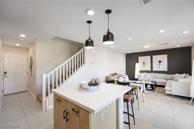 911 Cadence View Way, Henderson, NV 89011
