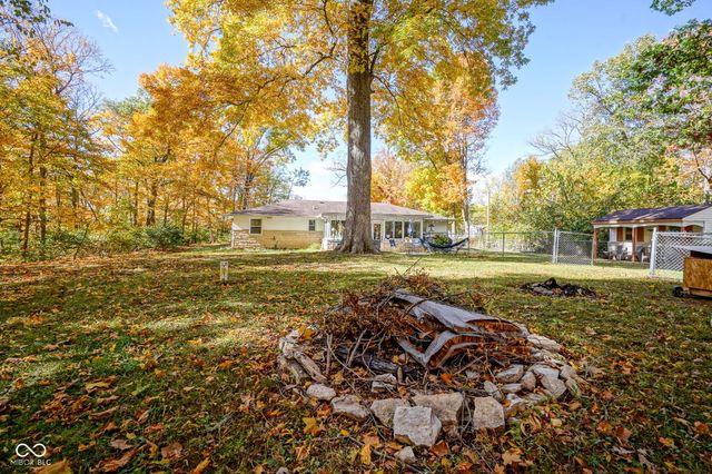 5789 E County Road 200 N, Avon, IN 46123