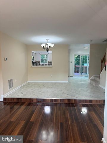 18 HUNTERS GATE CT, Silver Spring, MD 20904