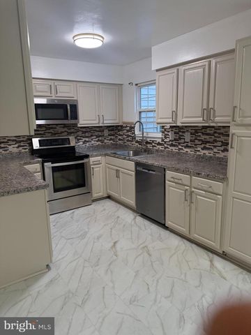18 HUNTERS GATE CT, Silver Spring, MD 20904