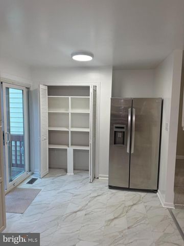 18 HUNTERS GATE CT, Silver Spring, MD 20904