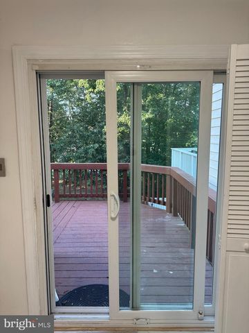 18 HUNTERS GATE CT, Silver Spring, MD 20904