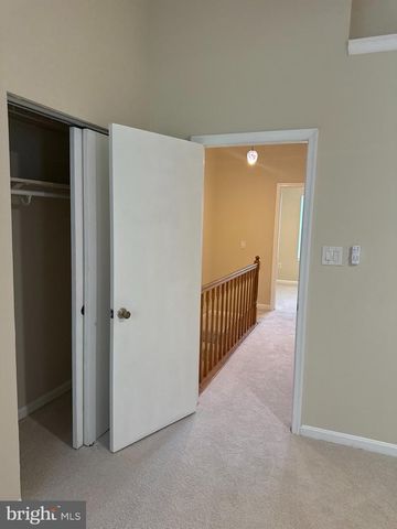 18 HUNTERS GATE CT, Silver Spring, MD 20904