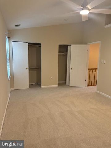 18 HUNTERS GATE CT, Silver Spring, MD 20904