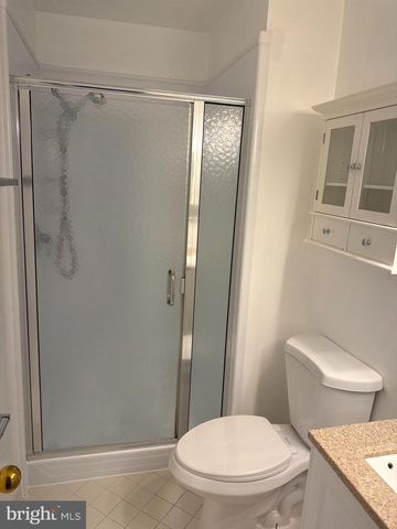 18 HUNTERS GATE CT, Silver Spring, MD 20904