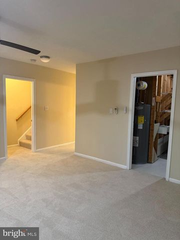 18 HUNTERS GATE CT, Silver Spring, MD 20904