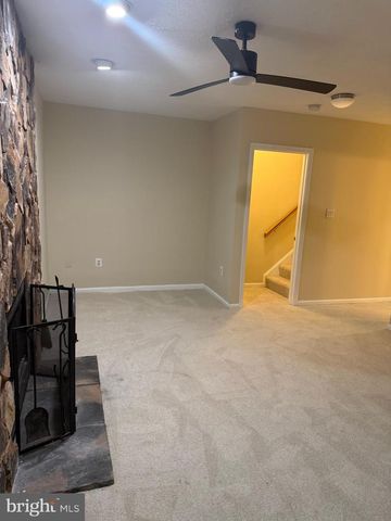 18 HUNTERS GATE CT, Silver Spring, MD 20904