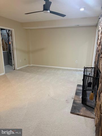 18 HUNTERS GATE CT, Silver Spring, MD 20904