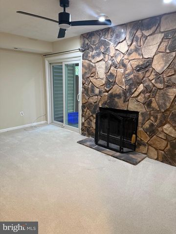 18 HUNTERS GATE CT, Silver Spring, MD 20904