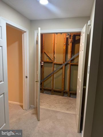 18 HUNTERS GATE CT, Silver Spring, MD 20904