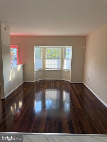 18 HUNTERS GATE CT, Silver Spring, MD 20904