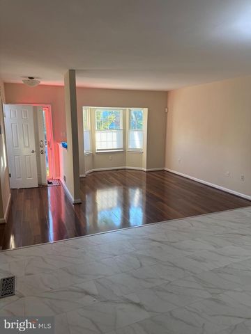 18 HUNTERS GATE CT, Silver Spring, MD 20904