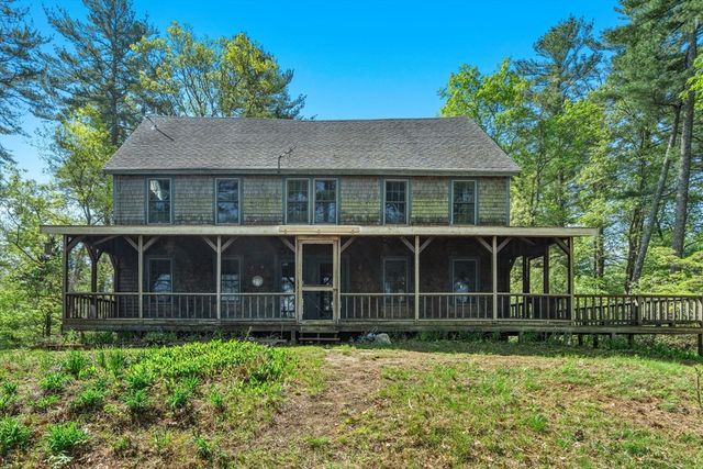 362 Snows Pond Rd, Rochester, MA 02770