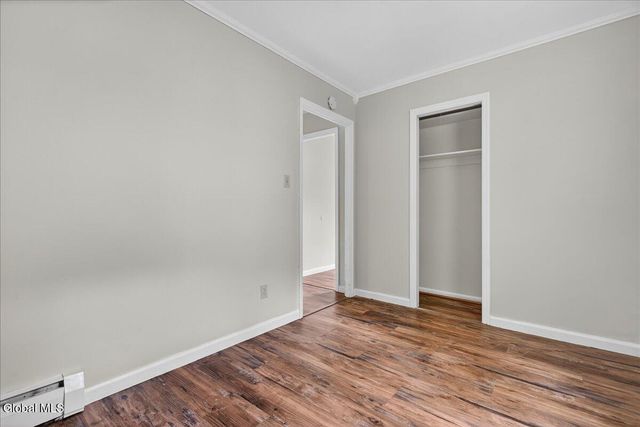 9 Vics Court, Colonie, NY 12205