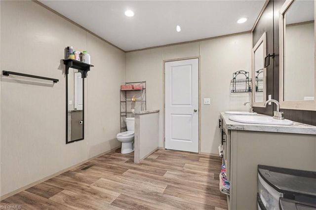 1385 Foxburrow Road, Asheboro, NC 27205