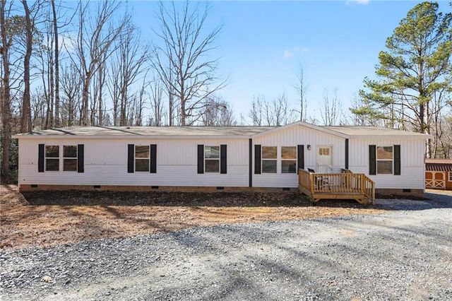 1385 Foxburrow Road, Asheboro, NC 27205