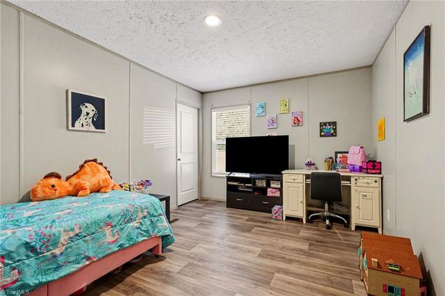 1385 Foxburrow Road, Asheboro, NC 27205