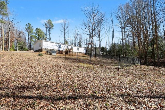 1385 Foxburrow Road, Asheboro, NC 27205