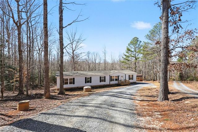 1385 Foxburrow Road, Asheboro, NC 27205