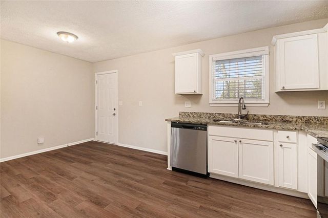 2751 LLOYD Road, Decatur, GA 30034