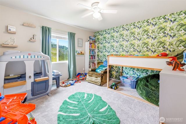 1227 Baker Heights Loop, Bremerton, WA 98312